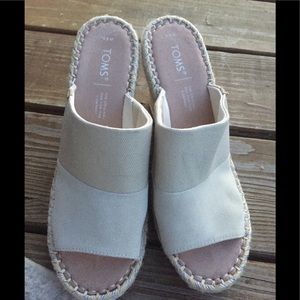 Toms espadrille wedges, Sz 8.5